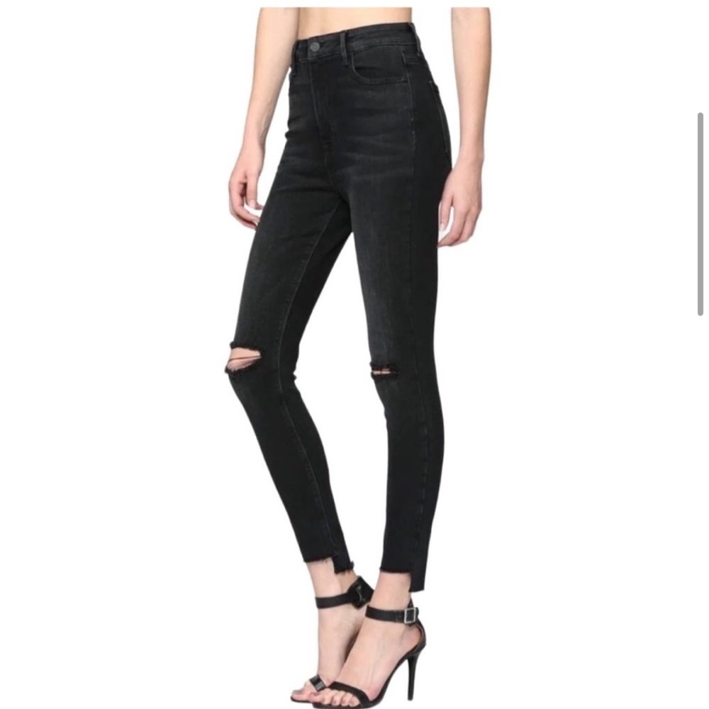 Black (like new) Hidden jeans size 25